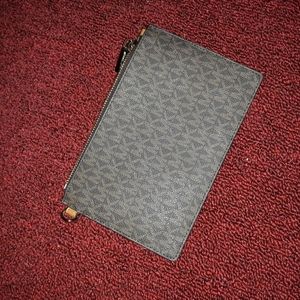 Michael Kors pouch